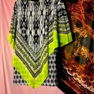 Avenue Black and White Asymmetrical Tunic